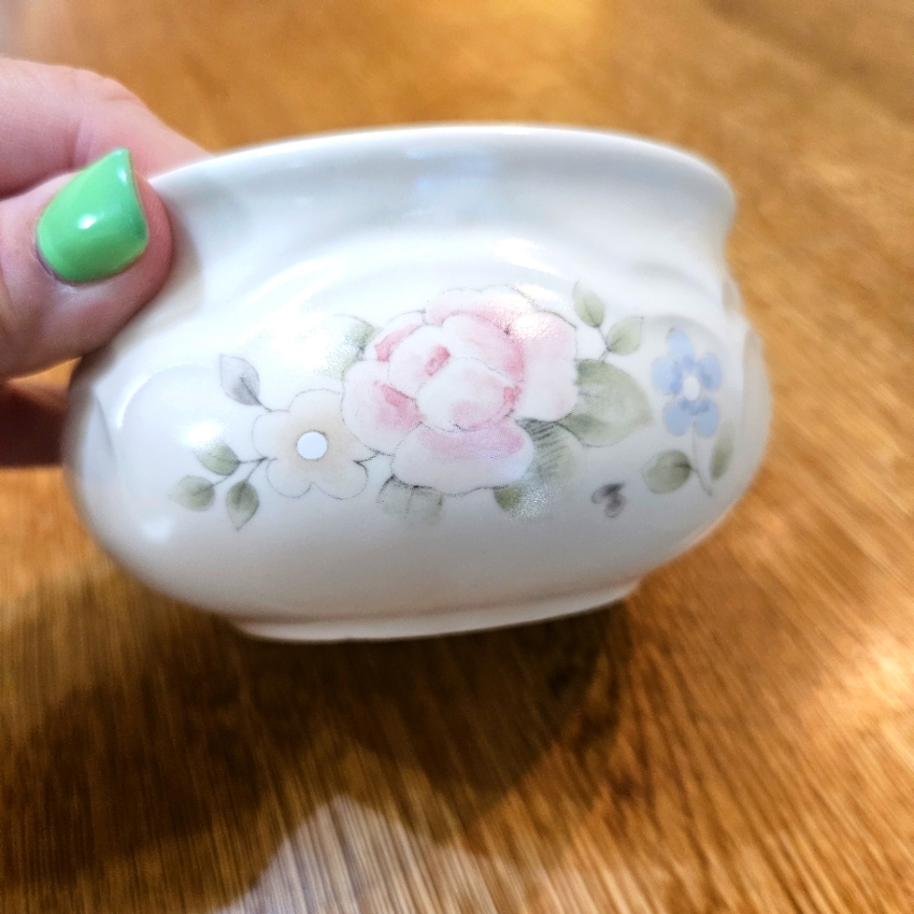 Floral Ceramic Bowl, Pfaltzgraff, No Lid
